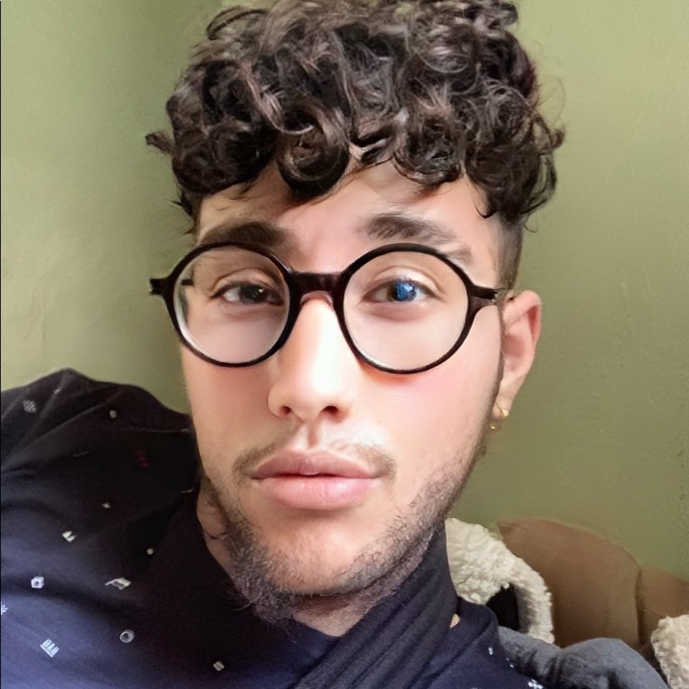 Meet your Posher, Holden